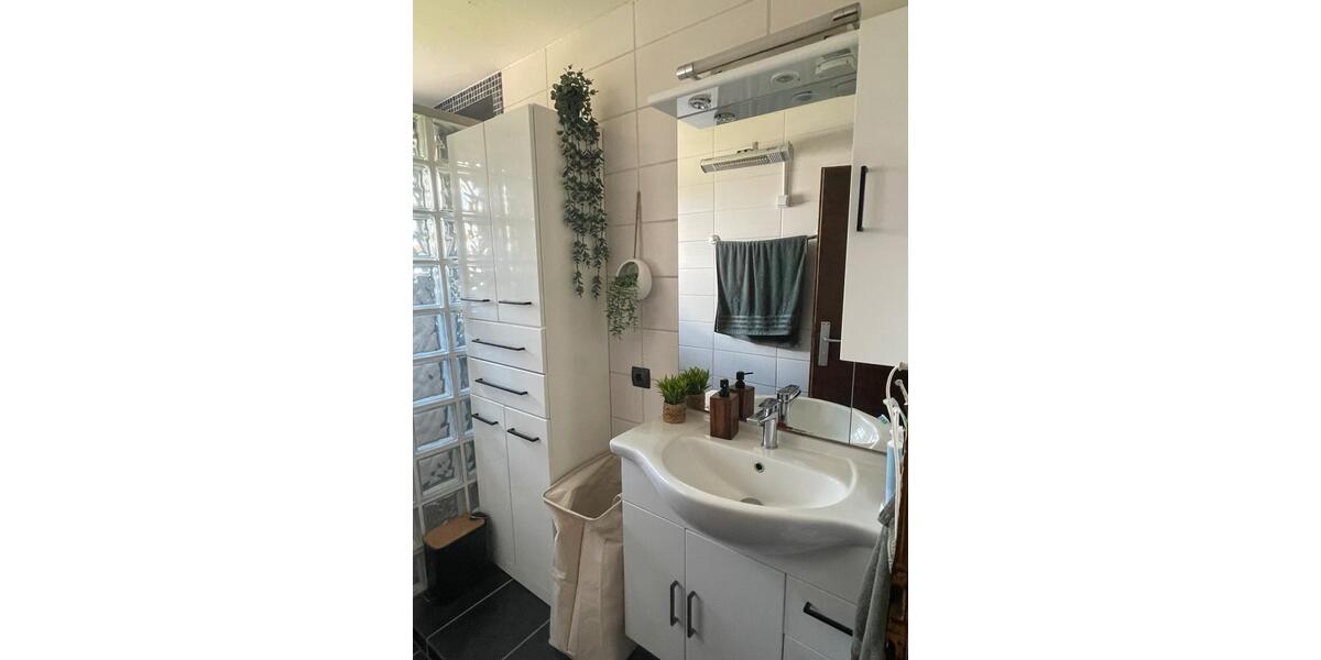 Etagenwohnung Stuttgart Mühlhausen - 4 Zimmer, 97 m&sup2;, 359.000&euro; | Angebot:26987304
