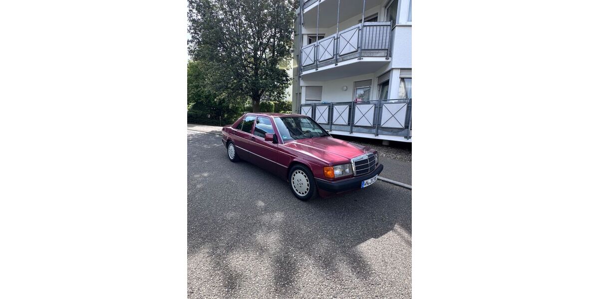 Mercedes-Benz 190 214.000 km 3.050 &euro; Winnenden 71364
