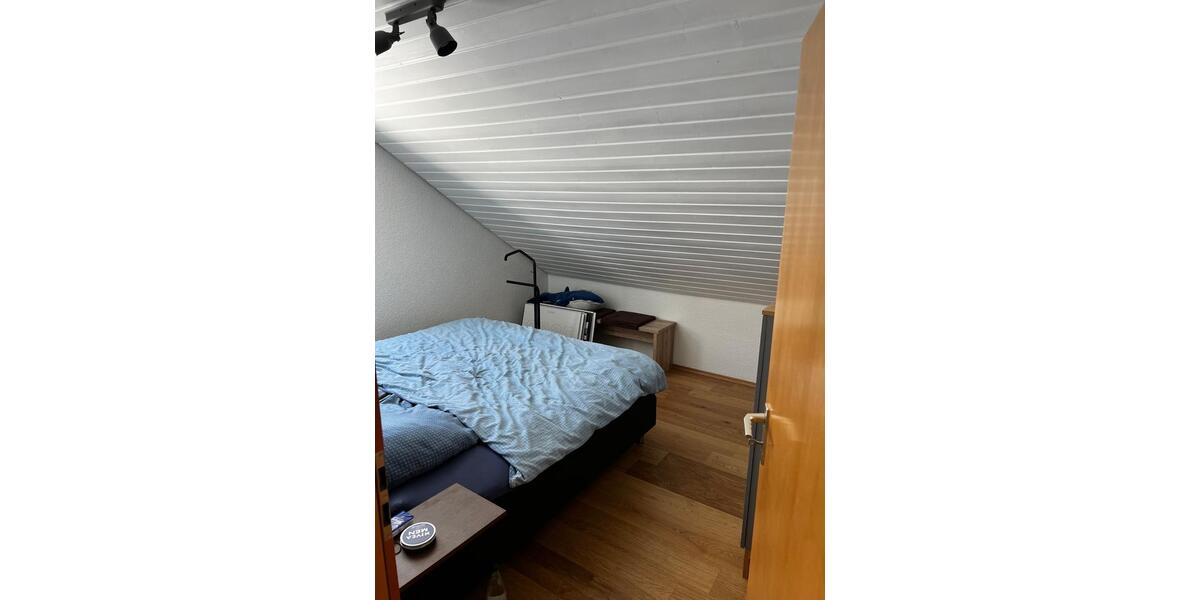 Dachgeschoßwohnung Affalterbach - 2.5 Zimmer, 53 m&sup2;, 279.000&euro; | Angebot:25022302