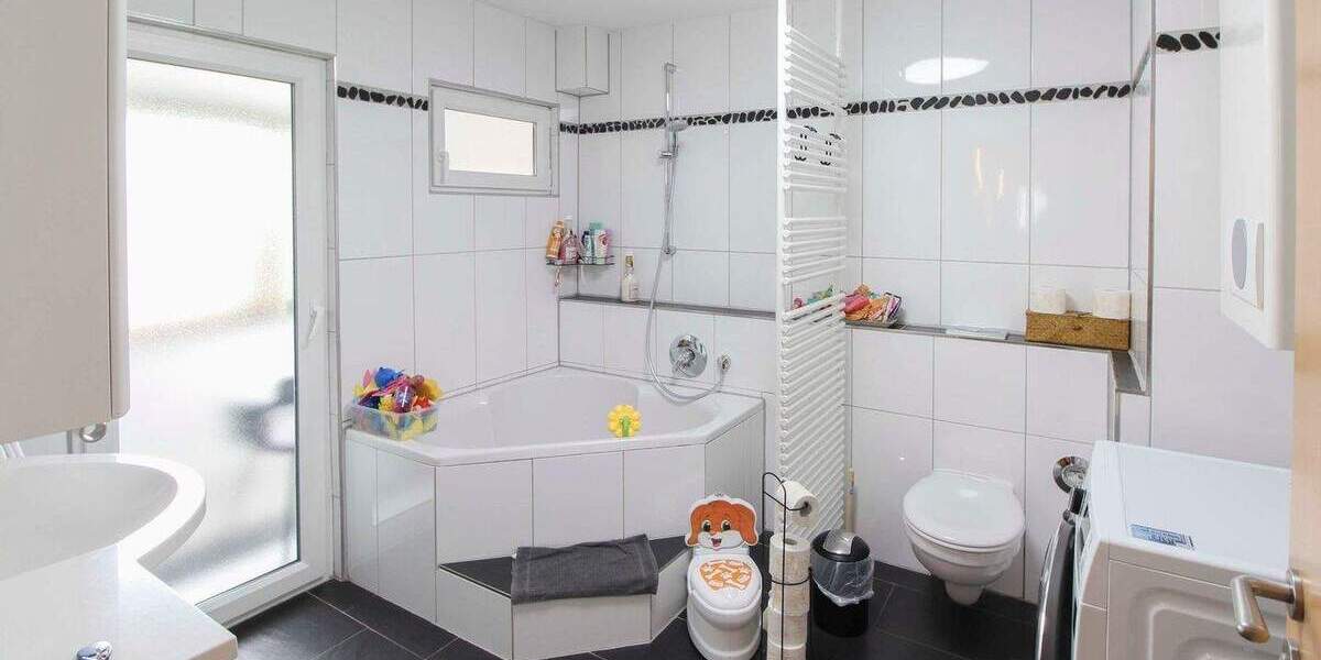 Etagenwohnung Stuttgart Feuerbach - 3 Zimmer, 89 m&sup2;, 299.000&euro; | Angebot:25866630