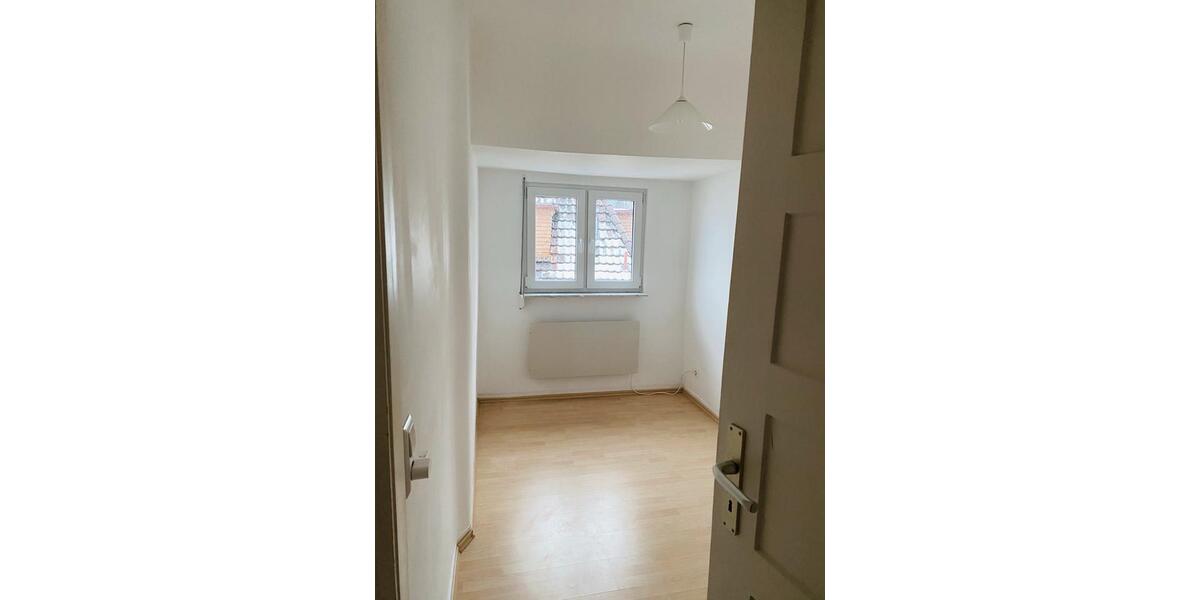 Dachgeschoßwohnung Stuttgart Stuttgart-Nord - 3 Zimmer, 45 m&sup2;, 825&euro; | Angebot:25830023