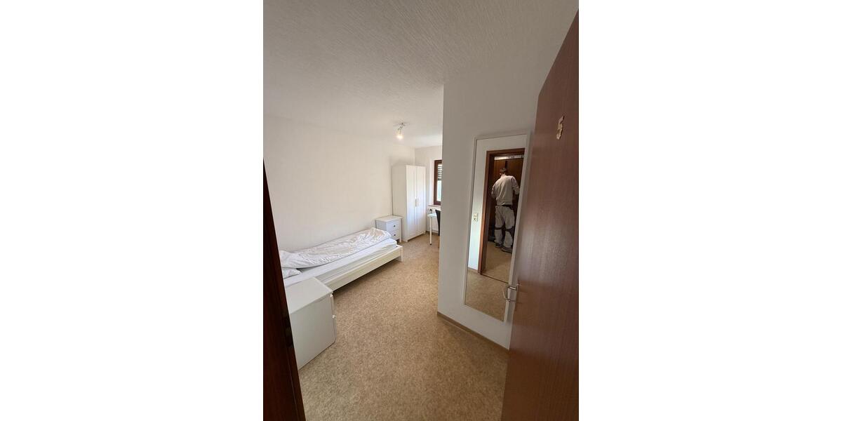 Etagenwohnung Pleidelsheim - 1 Zimmer, 24 m&sup2;, 450&euro; | Angebot:25393814