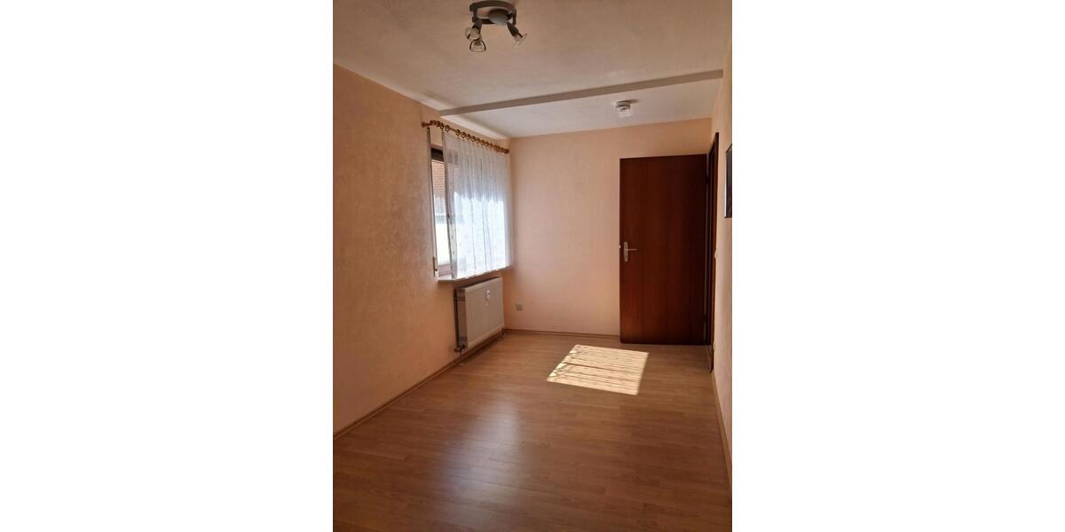 Erdgeschoßwohnung Leingarten - 3.5 Zimmer, 93 m&sup2;, 360.000&euro; | Angebot:26941692