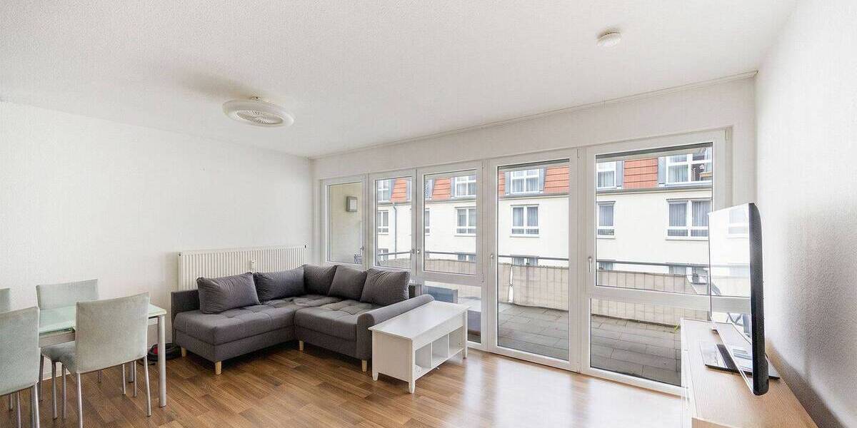 Etagenwohnung Ludwigsburg Mitte - 2 Zimmer, 57 m&sup2;, 1.050&euro; | Angebot:26787648