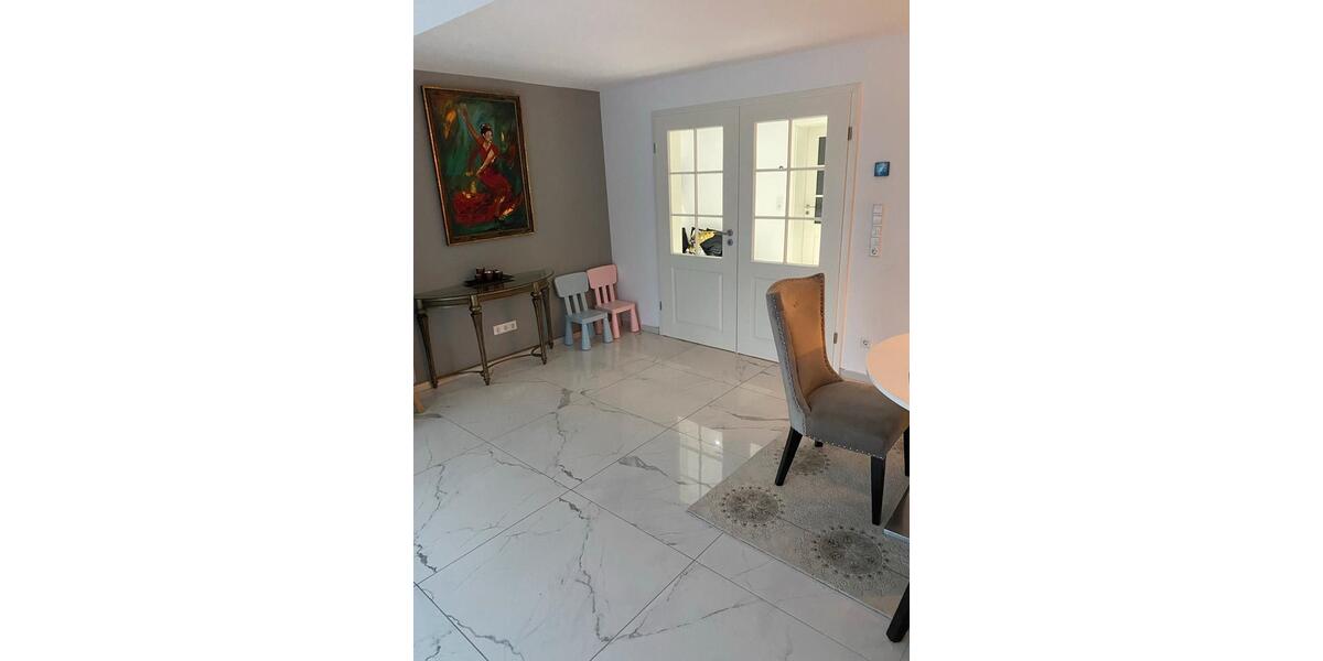 Doppelhaushälfte Möglingen - 6 Zimmer, 146 m&sup2;, 2.300&euro; | Angebot:26448103