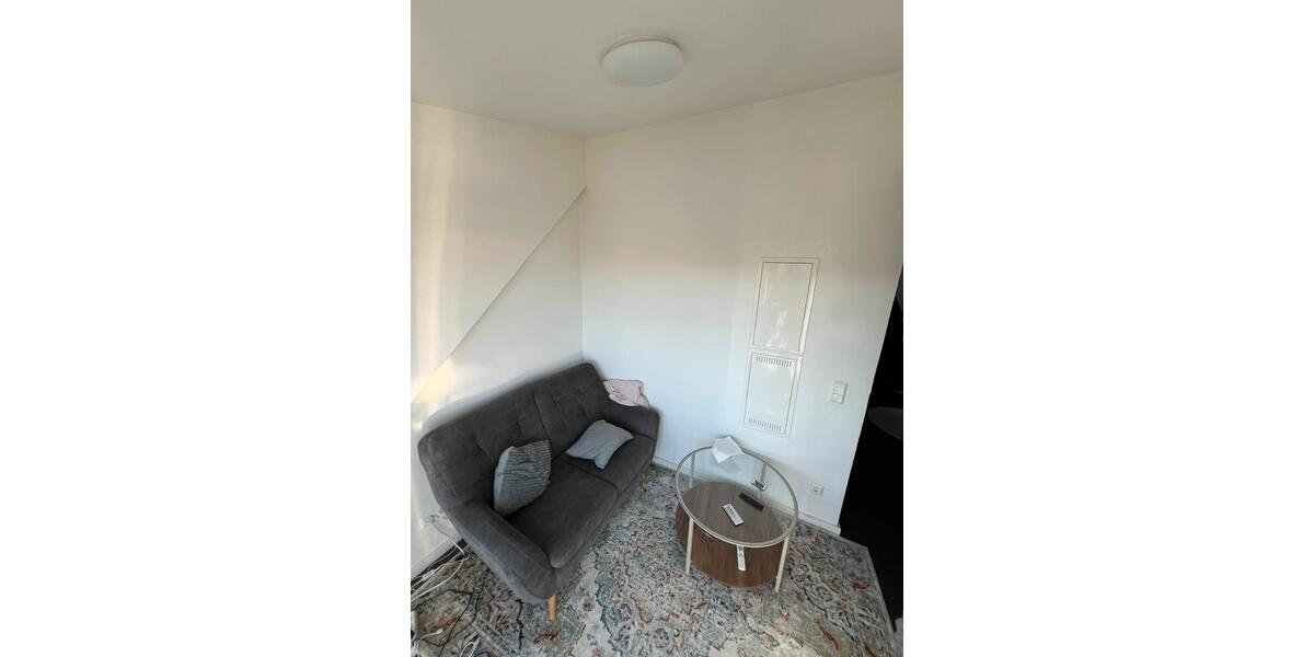 Dachgeschoßwohnung Stuttgart Vaihingen - 1 Zimmer, 35 m&sup2;, 1.000&euro; | Angebot:27568250
