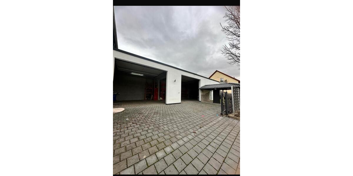 Einfamilienhaus Nordheim - 7 Zimmer, 270 m&sup2;, 3.200&euro; | Angebot:26618245