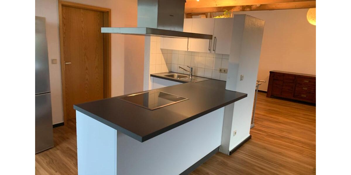 Dachgeschoßwohnung Stuttgart Lehen - 2 Zimmer, 90 m&sup2;, 1.460&euro; | Angebot:25992085