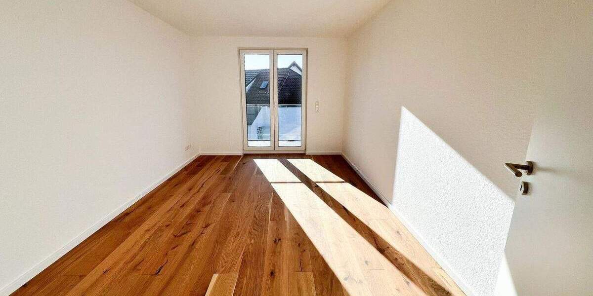 Etagenwohnung Auenstein-Ilsfeld Auenstein - 4 Zimmer, 114 m&sup2;, 1.815&euro; | Angebot:25701383