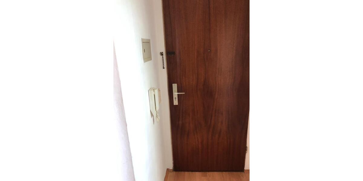 Dachgeschoßwohnung Schorndorf - 2.5 Zimmer, 46 m&sup2;, 600&euro; | Angebot:25168979