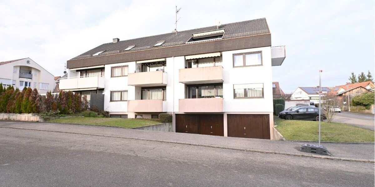 Vielfältige Angebote für Kinder und Jugendliche besonders attraktiv für junge Familien - Dachgeschoßwohnung Stuttgart Neuwirtshaus | Angebot:25990677
