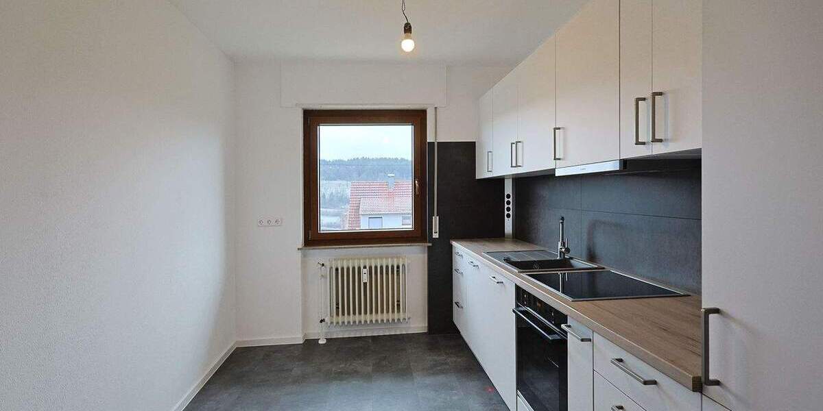 Etagenwohnung Weissach - 3 Zimmer, 95 m&sup2;, 1.100&euro; | Angebot:25682077