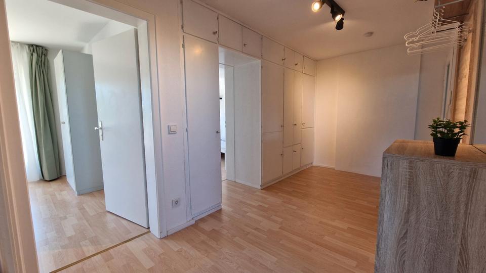 Etagenwohnung Renningen - 1 Zimmer, 14 m&sup2;, 475&euro; | Angebot:27554899
