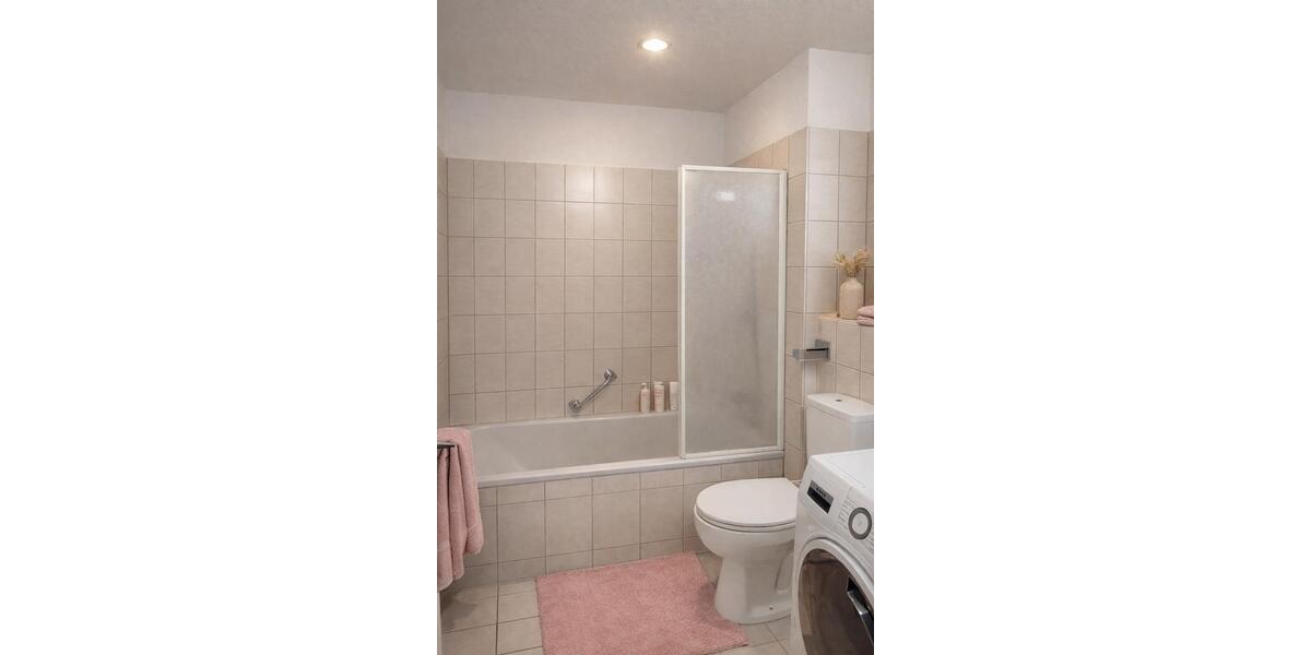 Dachgeschoßwohnung Heilbronn Böckingen - 2 Zimmer, 65 m&sup2;, 1.300&euro; | Angebot:25942992