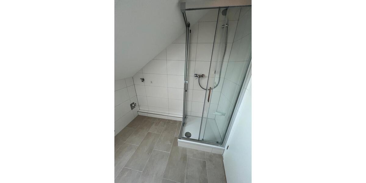 Dachgeschoßwohnung Leonberg - 2 Zimmer, 58 m&sup2;, 880&euro; | Angebot:25945542