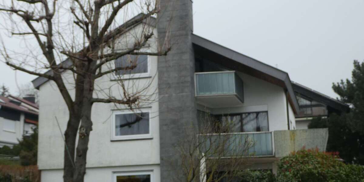 Einfamilienhaus Stuttgart Bad Cannstatt - 8 Zimmer, 259 m&sup2;, 1.294.000&euro; | Angebot:21562842