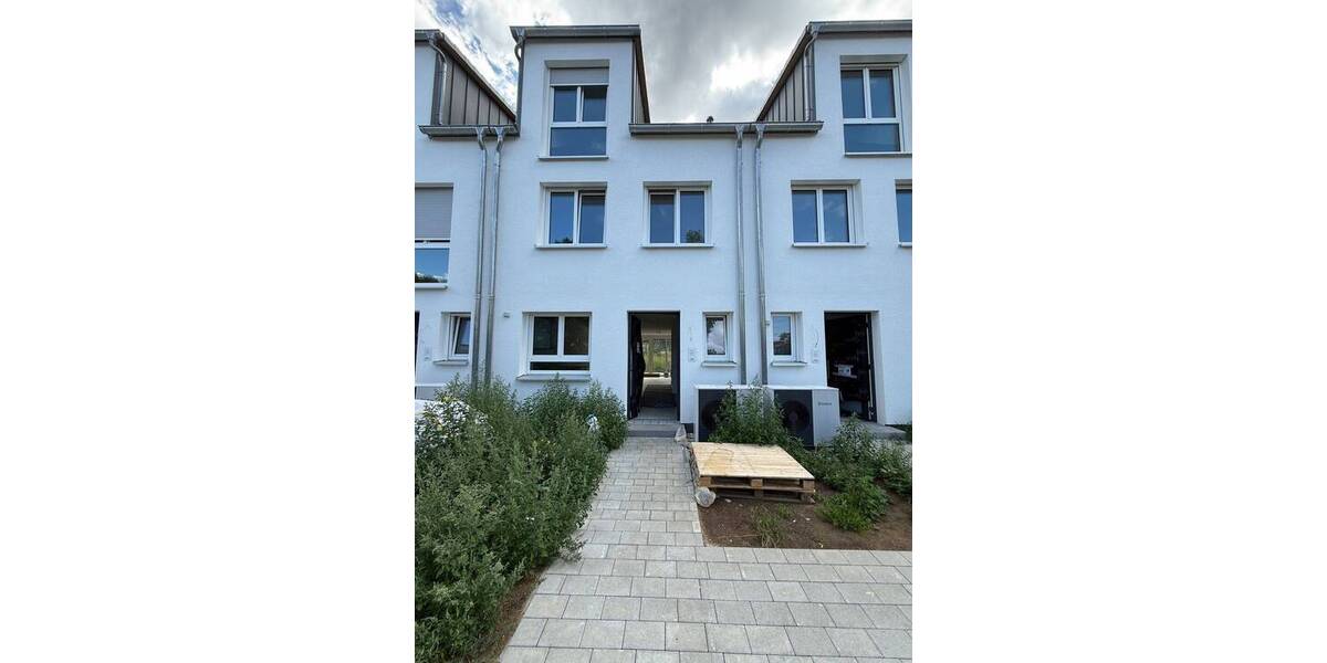 Reihenmittelhaus Filderstadt Bernhausen - 6 Zimmer, 127 m&sup2;, 728.650&euro; | Angebot:26219854