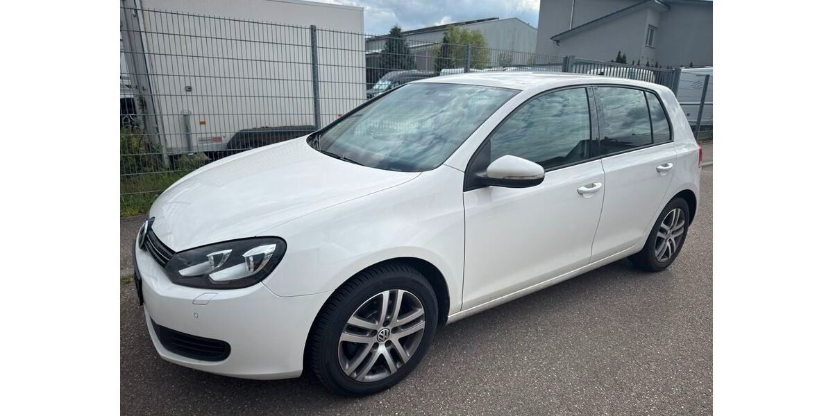 VW Golf 180.642 km 5.599 &euro; Löchgau 74369