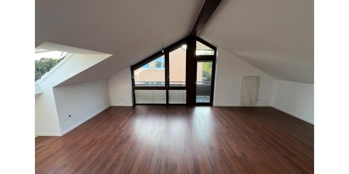 Dachgeschoßwohnung Stuttgart Birkach - 4 Zimmer, 79 m&sup2;, 1.300&euro; | Angebot:27590270