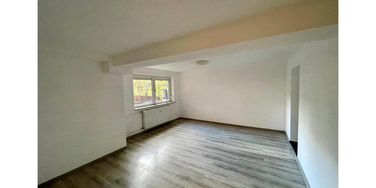 Etagenwohnung Mühlacker - 3 Zimmer, 80 m&sup2;, 790&euro; | Angebot:27541153