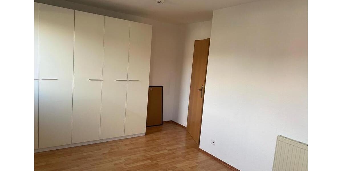 Hochparterre Brackenheim - 3.5 Zimmer, 75 m&sup2;, 900&euro; | Angebot:26374892