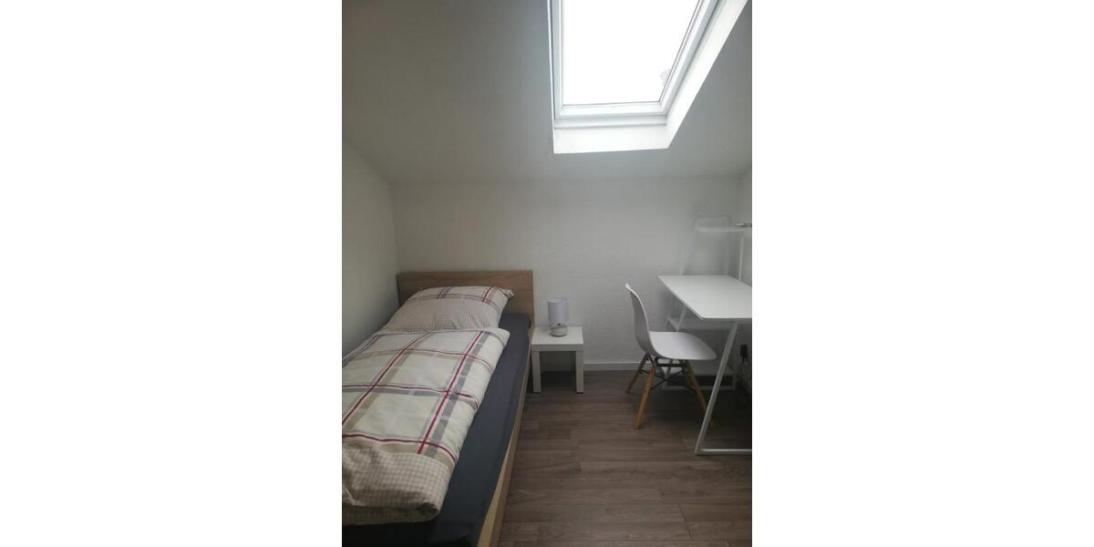 Dachgeschoßwohnung Mühlacker - 3 Zimmer, 55 m&sup2;, 1.200&euro; | Angebot:25948414