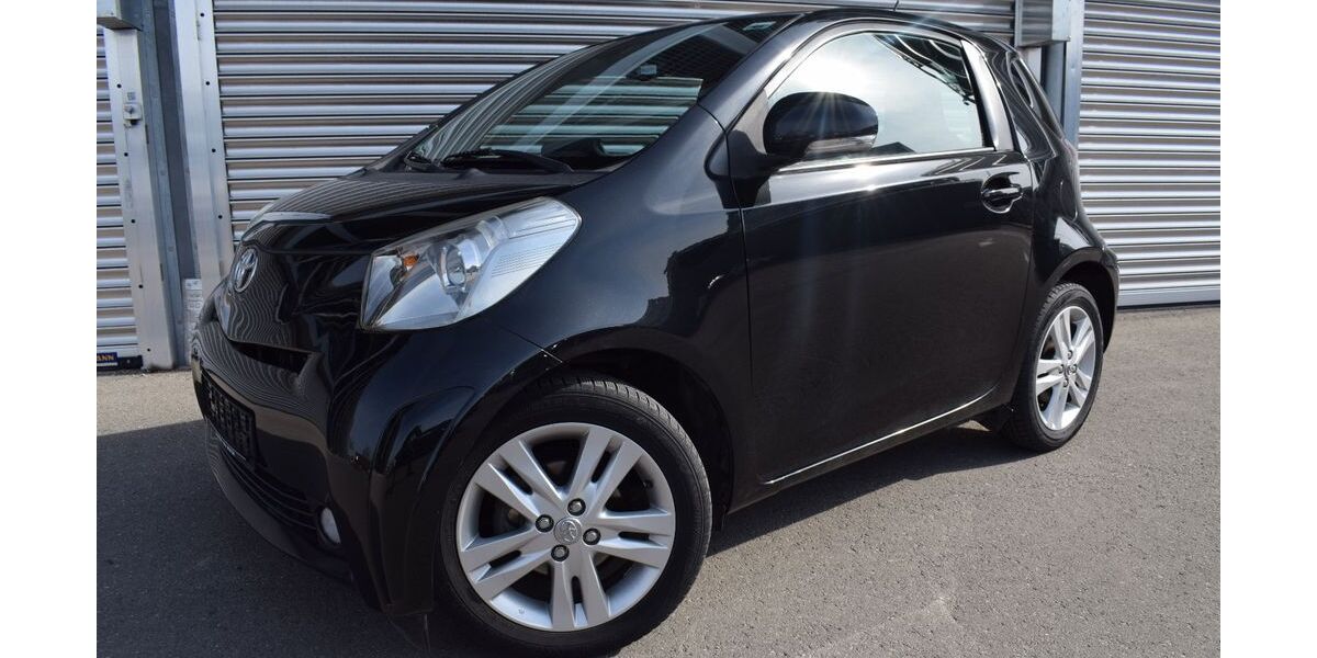 Toyota IQ 43.300 km 9.700 &euro; Böblingen 71034