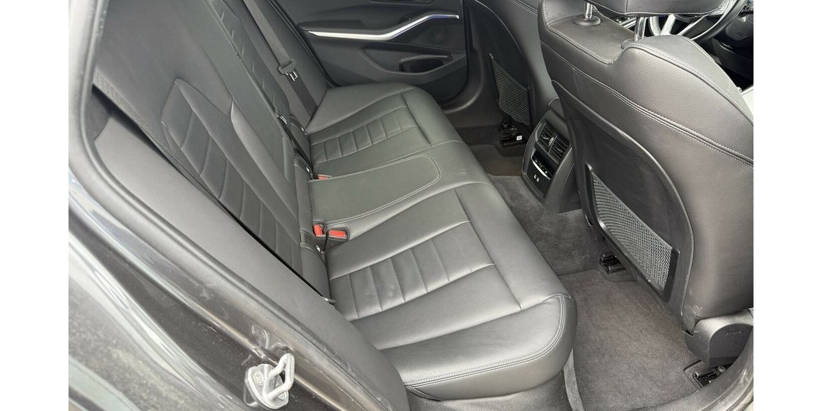 BMW 320D Touring XDrive Sport Line Leder 111.000 km 24.850 &euro; Schorndorf 73614