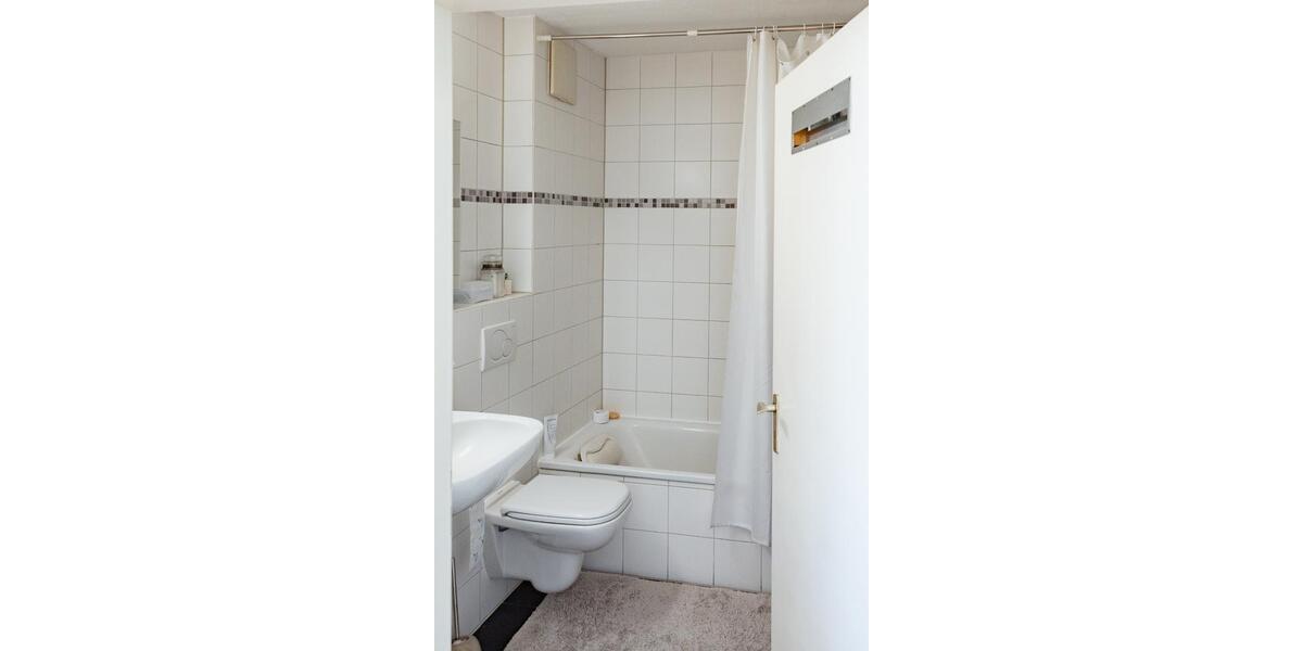 Etagenwohnung Heilbronn Böckingen - 3 Zimmer, 100 m&sup2;, 1.800&euro; | Angebot:26406593