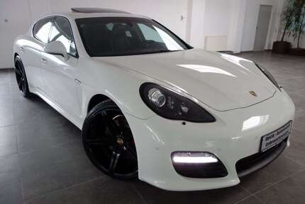 Porsche Panamera 181.000 km 22.500 &euro; Mühlacker 75417
