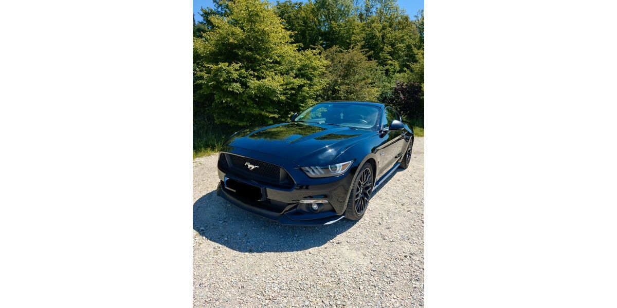 Ford Mustang 98.500 km 31.000 &euro; Schorndorf 73614