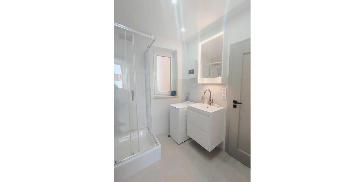 Erdgeschoßwohnung Stuttgart Stuttgart-Ost - 2 Zimmer, 26 m&sup2;, 1.150&euro; | Angebot:25976509