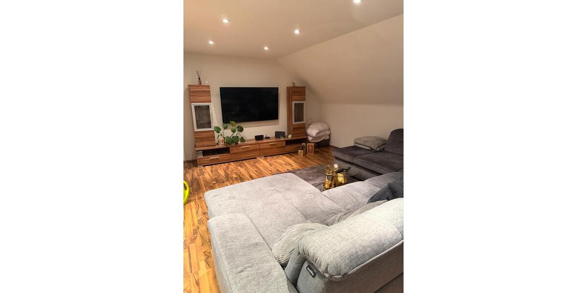 Dachgeschoßwohnung Flein - 3 Zimmer, 70 m&sup2;, 950&euro; | Angebot:25994991