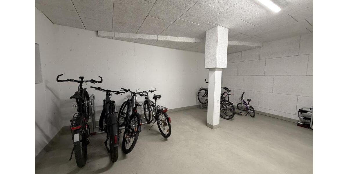 Erdgeschoßwohnung Stuttgart Feuerbach - 3 Zimmer, 80 m&sup2;, 1.900&euro; | Angebot:26375221