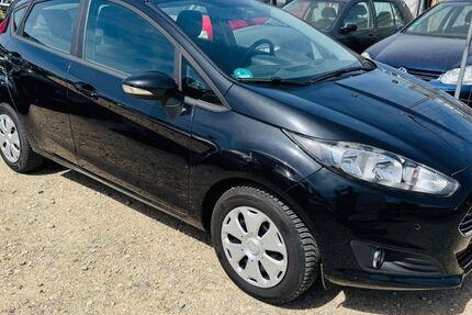 Ford Fiesta 152.300 km 2.999 &euro; Filderstadt 70794