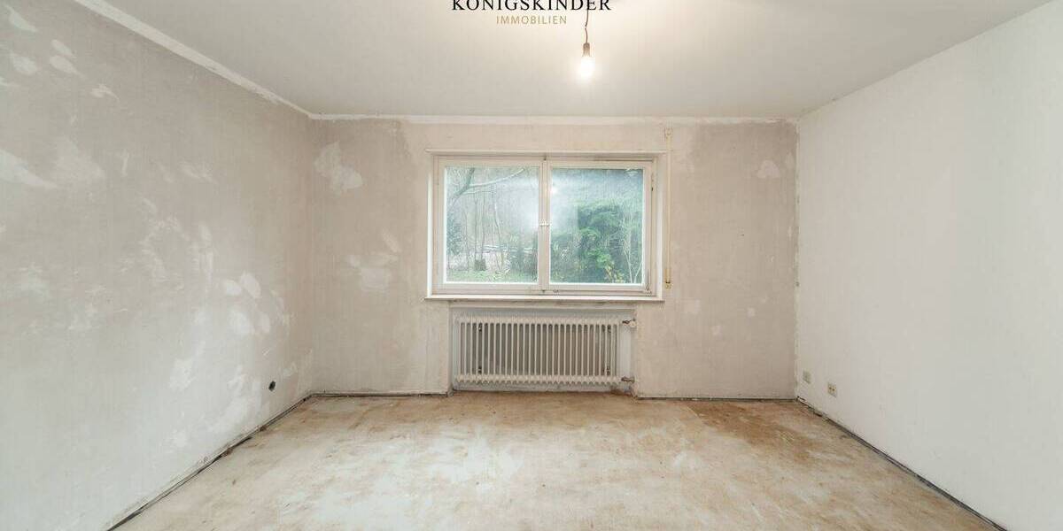 Mehrfamilienhaus, Wohnhaus Stuttgart Vaihingen Dürrlewang - 6 Zimmer, 149 m&sup2;, 650.000&euro; | Angebot:25680007