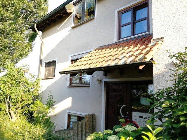 Hochparterre Brackenheim - 3.5 Zimmer, 84 m&sup2;, 325.000&euro; | Angebot:26337452
