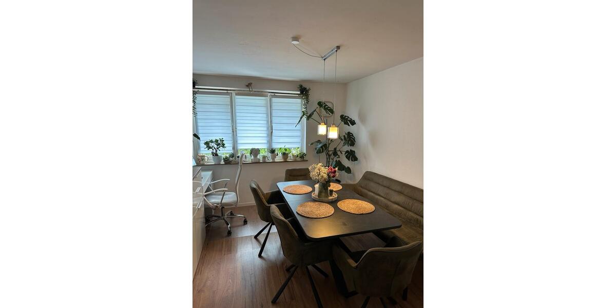 Etagenwohnung Stuttgart Mühlhausen - 1 Zimmer, 95 m&sup2;, 354.000&euro; | Angebot:27550943