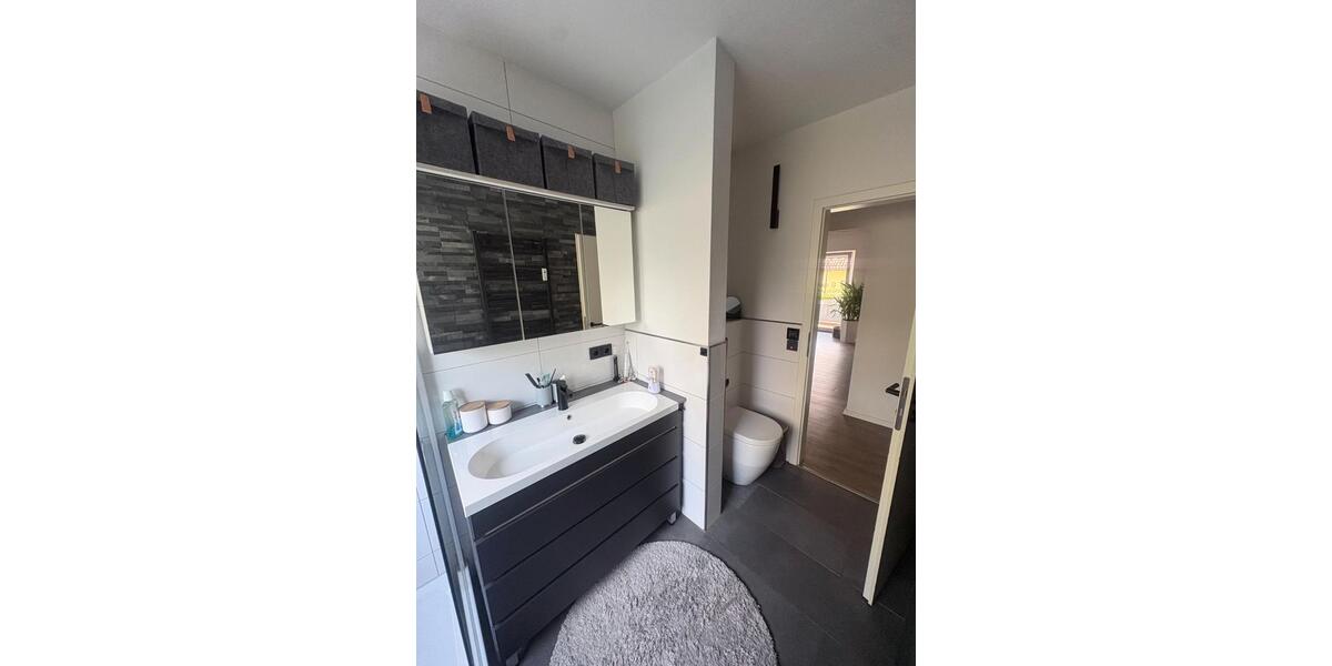 Erdgeschoßwohnung Sachsenheim - 4.5 Zimmer, 101 m&sup2;, 369.000&euro; | Angebot:27191562