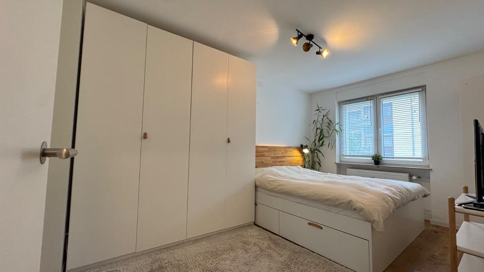 Hochparterre Böblingen - 3 Zimmer, 1.800&euro; | Angebot:23103180