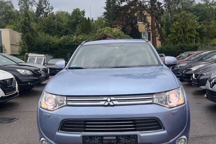 Mitsubishi Outlander 145.984 km 10.750 &euro; Stuttgart 70376