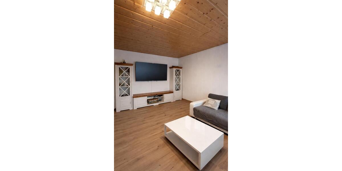 Etagenwohnung Heilbronn - 3 Zimmer, 100 m&sup2;, 1.150&euro; | Angebot:26464782