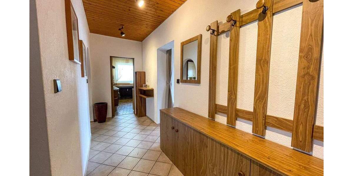 Etagenwohnung Denkendorf - 4 Zimmer, 97 m&sup2;, 368.000&euro; | Angebot:25815885