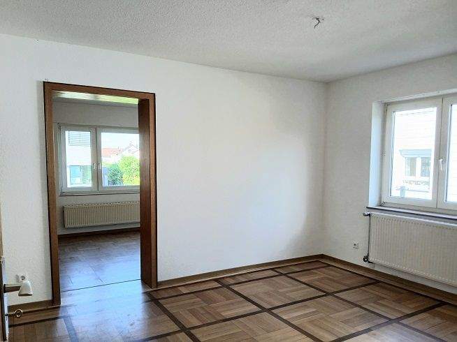 Mehrfamilienhaus, Wohnhaus Waiblingen Hohenacker Hohenacker - 9 Zimmer, 153 m&sup2;, 680.000&euro; | Angebot:25744278