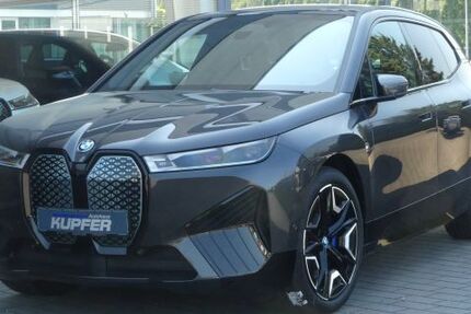 BMW iX 27.860 km 63.700 &euro; Vaihingen / Enz 71665