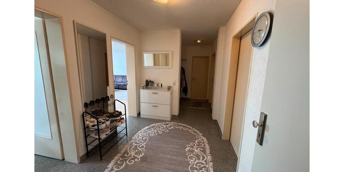 Etagenwohnung Sindelfingen Sindelfingen (Stadt) - 3.5 Zimmer, 78 m&sup2;, 320.000&euro; | Angebot:26889121