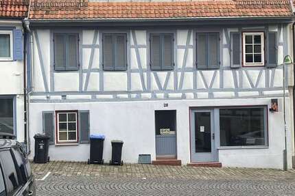 Haus Sindelfingen - 6 Zimmer, 216 m&sup2;, 629.000&euro; | Angebot:24888362