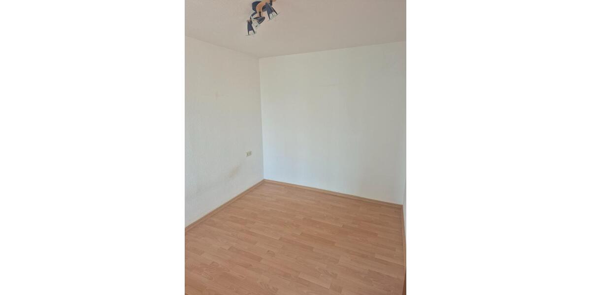 Etagenwohnung Leonberg - 1.5 Zimmer, 48 m&sup2;, 189.000&euro; | Angebot:25907056