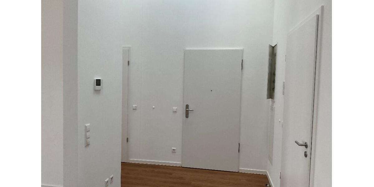 Dachgeschoßwohnung Esslingen am Neckar Oberesslingen - 3 Zimmer, 87 m&sup2;, 1.249&euro; | Angebot:25882996