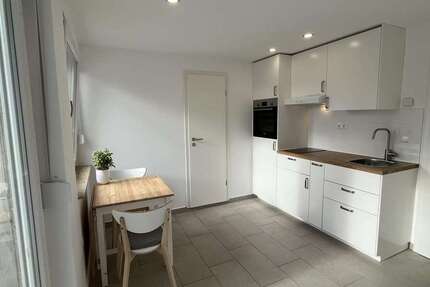 Wohnung Stuttgart Feuerbach - 2 Zimmer, 28 m&sup2;, 665&euro; | Angebot:26071251